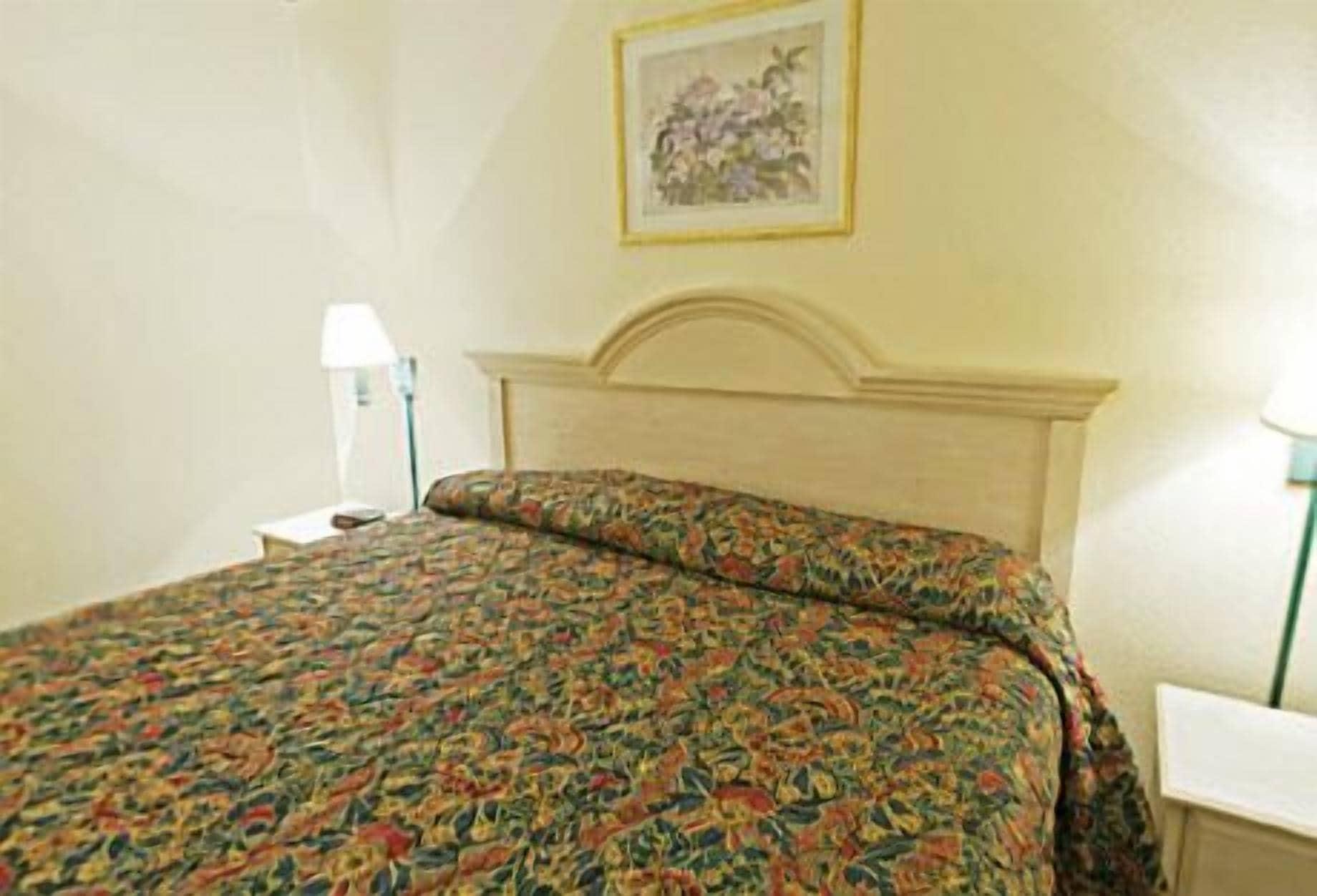 Americas Best Value Inn And Suites Houston Fm 1960 Экстерьер фото