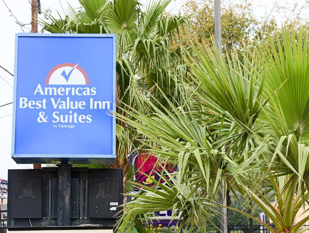 Americas Best Value Inn And Suites Houston Fm 1960 Экстерьер фото